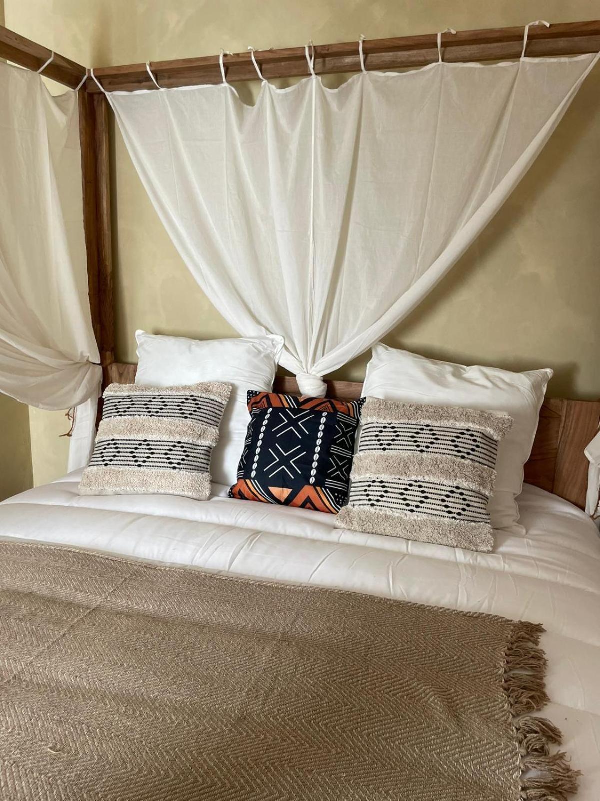 Serengeti Safari Room Sigean Esterno foto