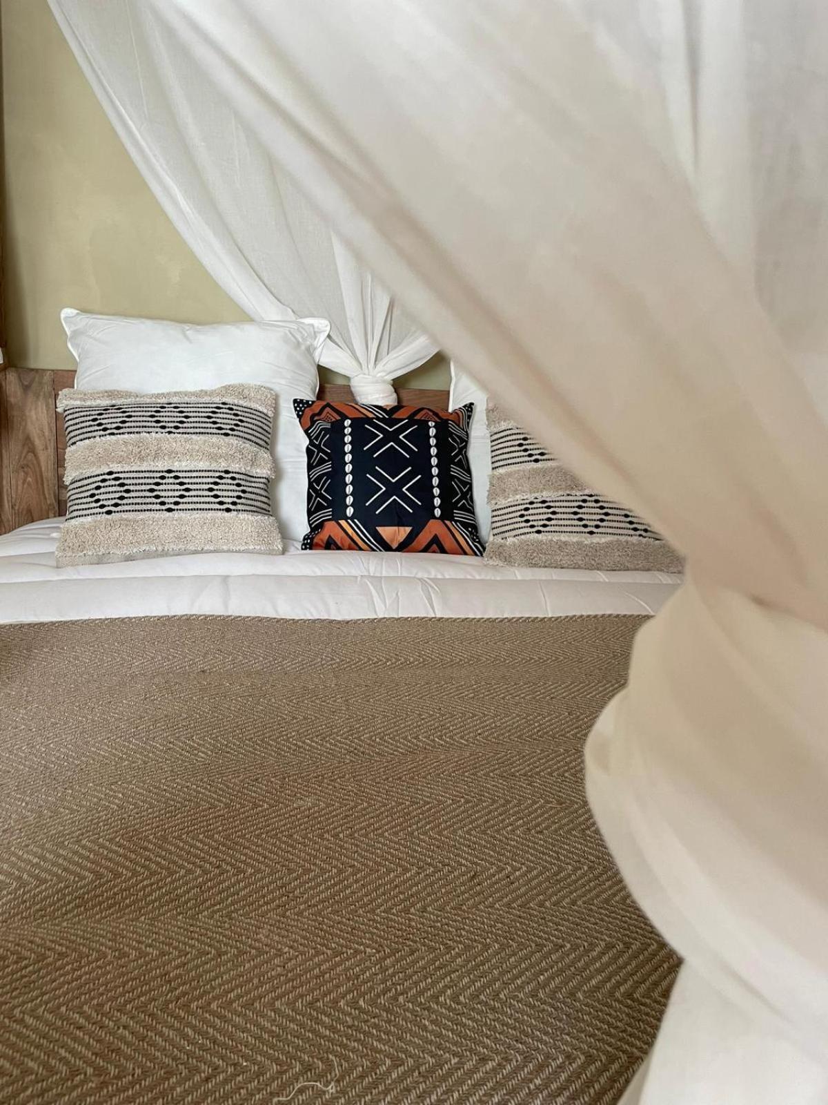 Serengeti Safari Room Sigean Esterno foto